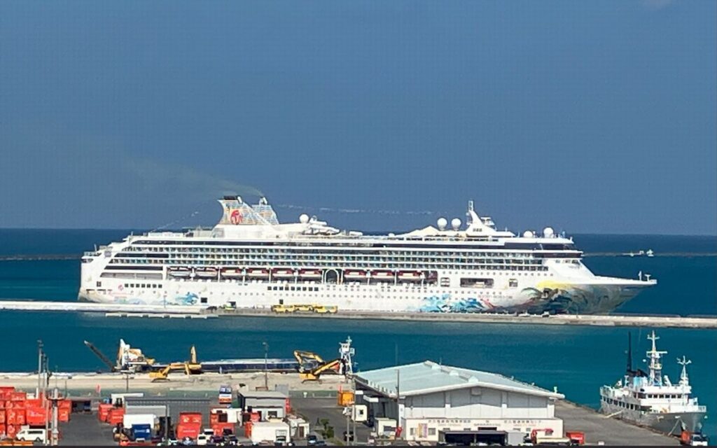 宮古島に海外から入港するクルーズ船